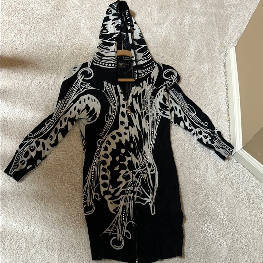 Black and White Patterned Hooded Jacket
